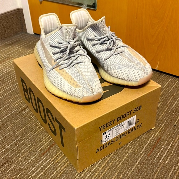 Yeezy Boost 350 v2 Lundmark (non-reflective) Size: 12 Near Deadstock - Picture 1 of 2